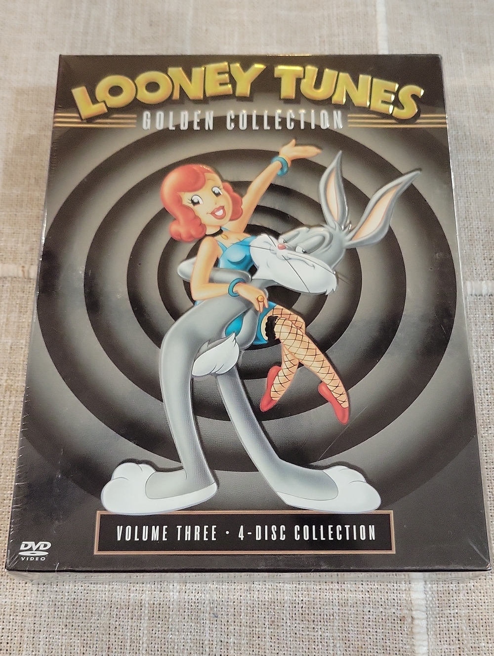 Warner Bros. Looney Tunes Golden Collection Volume 3 — Multicolor DVD Back Art